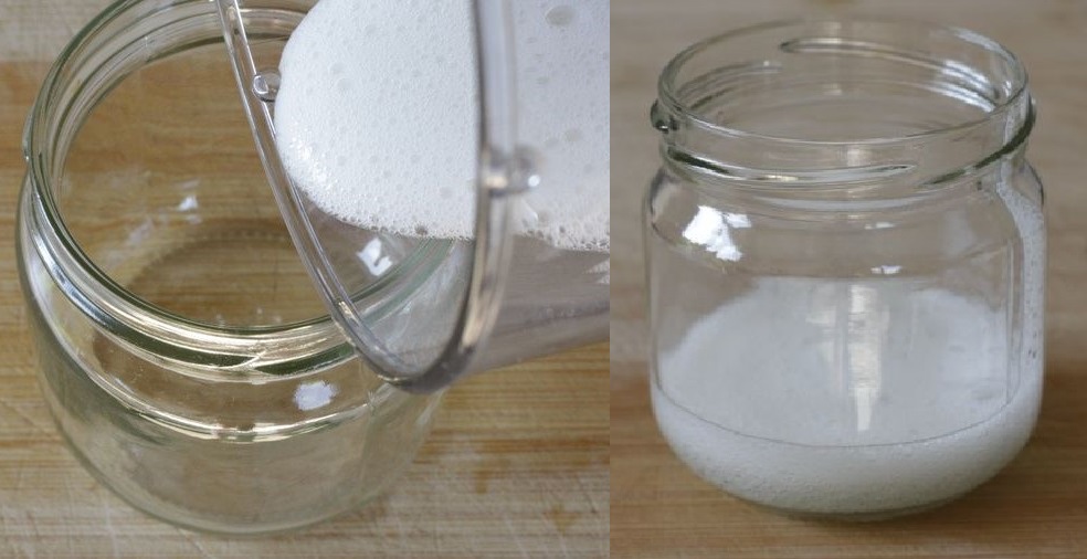 Aloe vera gel, which is filled into a jar